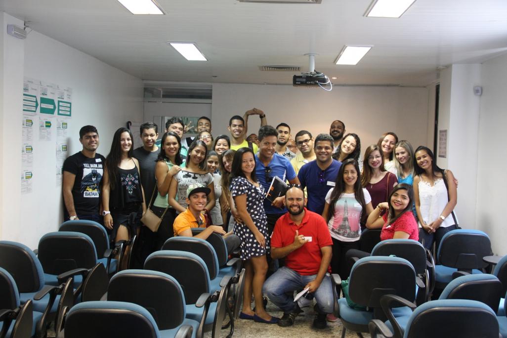 Estudantes de jornalismo visitam a JB