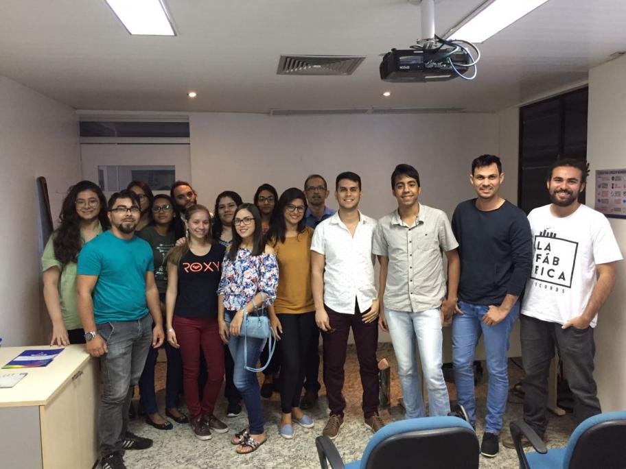 Curso de Relações Públicas da UFPB presente no parque gráfico da JB