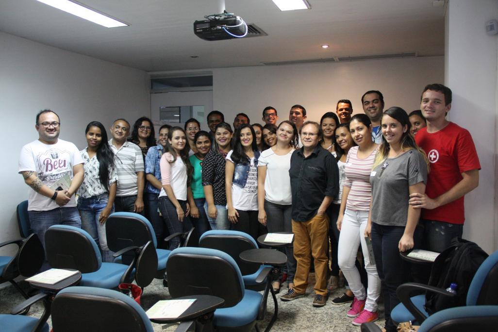 Bate-papo sobre gestão de resíduos com alunos de Administração