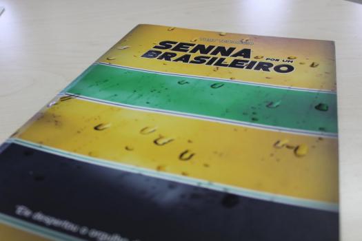 Gráfica JB produz livro sobre Ayrton Senna